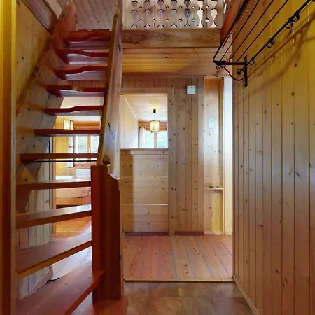 Chalet Beautiful Chalet For 6 Persons In Salvan, Les Marecottes *