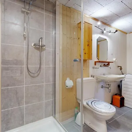 Chalet Beautiful Chalet For 6 Persons In Salvan, Les Marecottes