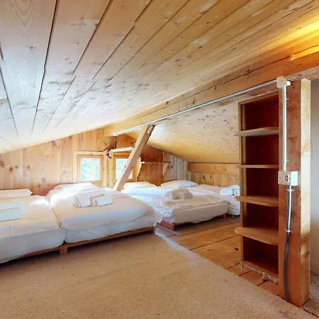Beautiful Chalet For 6 Persons In Salvan, Les Marecottes Chalet *